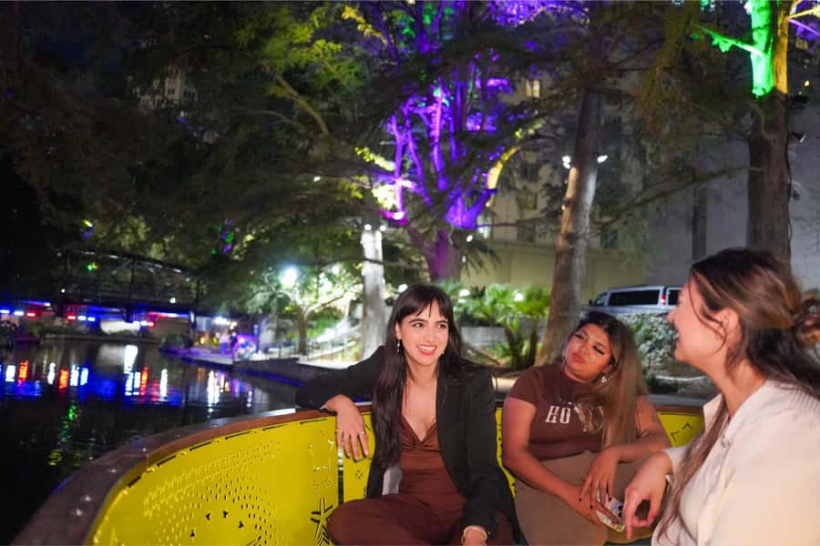 San Antonio Premium Night Driving Tour with Dinner & Cruise - Why this San Antonio night tour works well