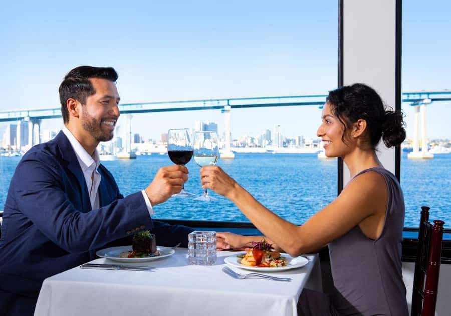 San Diego: Buffet Dinner Cruise with Drinks - Setting Sail for a Dinner With a View