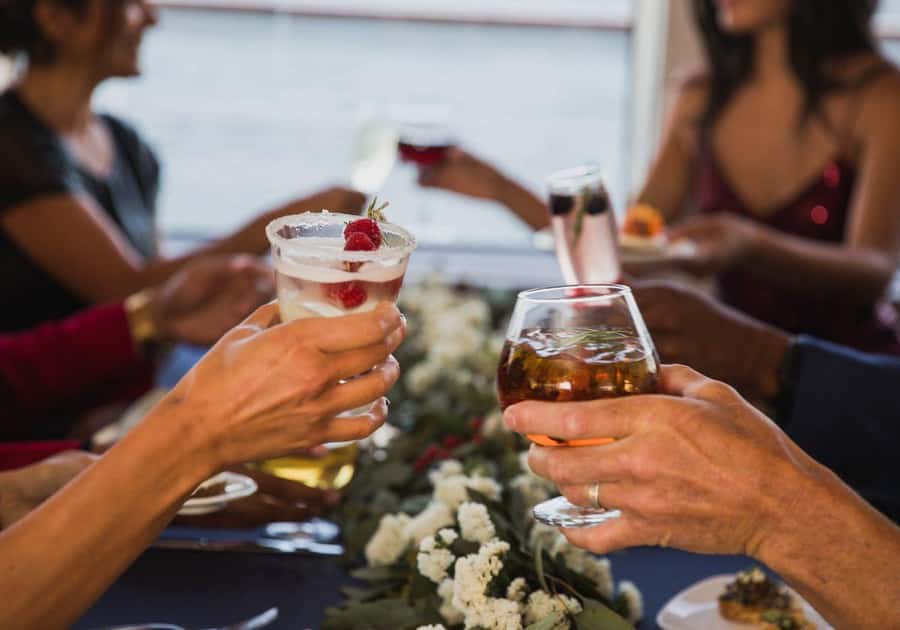 San Diego: Buffet Dinner Cruise with Drinks - Dinner With a DJ