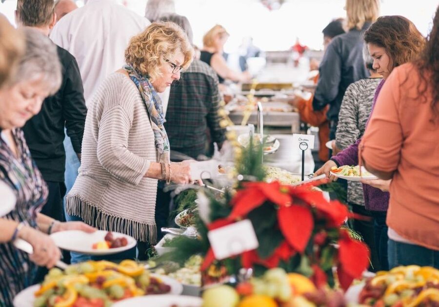 San Diego: Christmas Day Buffet Brunch or Dinner Cruise - Santa, decorations, and onboard entertainment