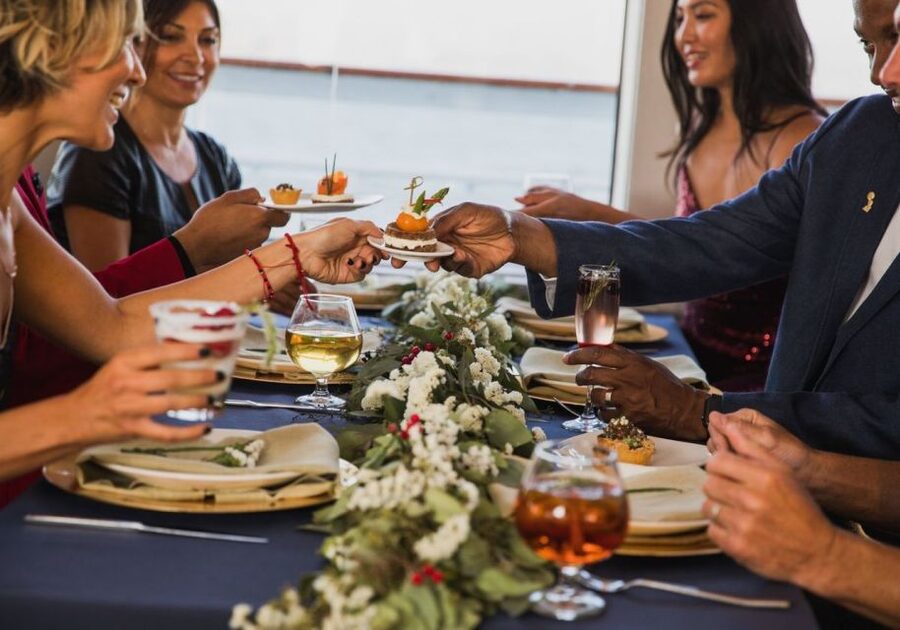 San Diego: Christmas Day Buffet Brunch or Dinner Cruise - Is $95 a fair price?