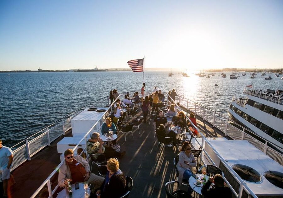 San Diego: New Year's Eve Gourmet Brunch or Dinner Cruise - Key points to know before boarding