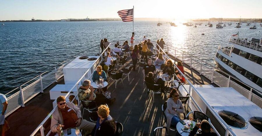 San Diego: New Year's Eve Gourmet Brunch or Dinner Cruise - Dietary needs and meal planning
