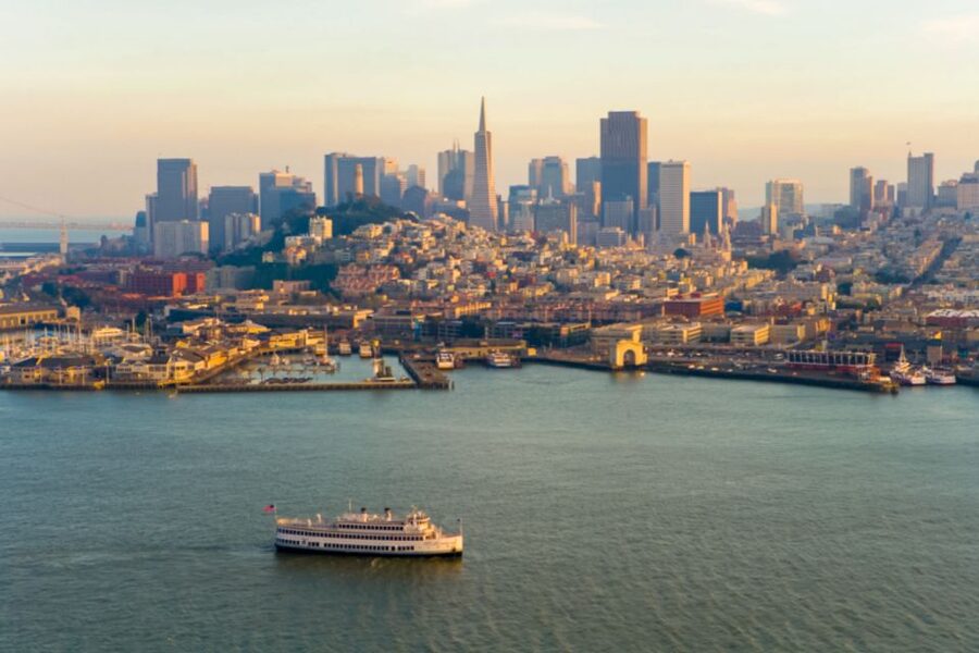 San Francisco: City Cruises Buffet Lunch or Dinner Cruise - Palace of Fine Arts and the Golden Gate Bridge