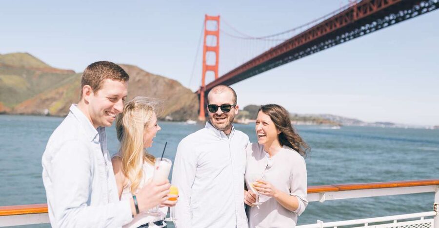 San Francisco: City Cruises Premier Brunch or Dinner Cruise - Music, dancing, and the feel onboard