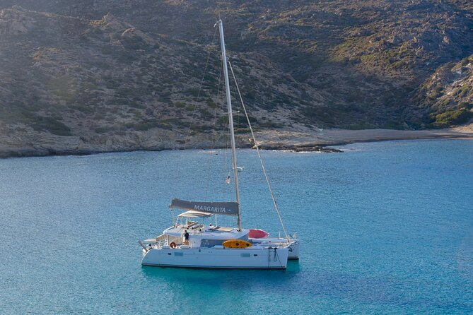 Santorini: Caldera Private Catamaran Cruise with Meal & Drinks - Why this private Santorini cruise is different