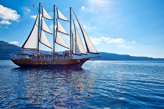 Santorini Caldera Sunset Sailing Cruise with Dinner and Wine - Palea Kameni and the swim to the hot springs