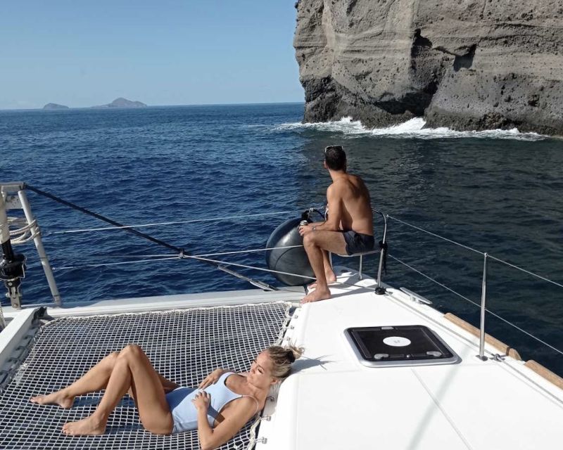 Santorini: Catamaran Cruise with Lunch, Drinks, & Oia Visit - Palea Kameni and the hot springs