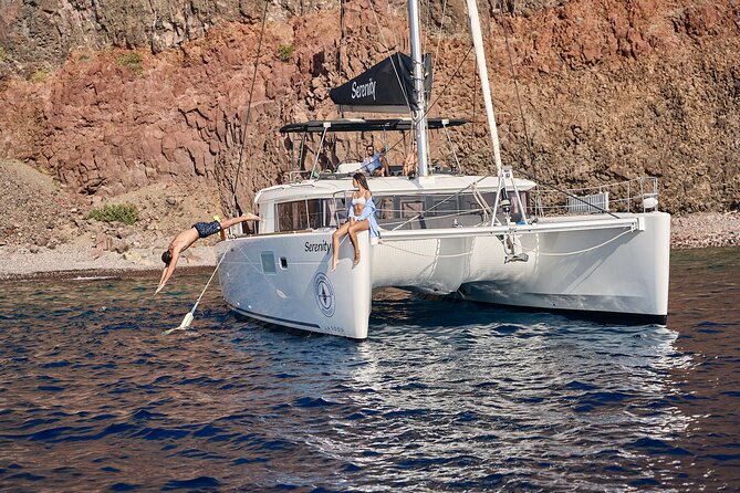 Santorini: Luxury Catamaran Cruise with Fresh Fish BBQ & Drinks - A friendly crew and a polished boat