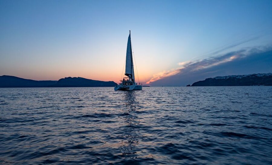 Santorini: Luxury Sunset Cruise with Dinner & Open Bar - Key points to know before booking