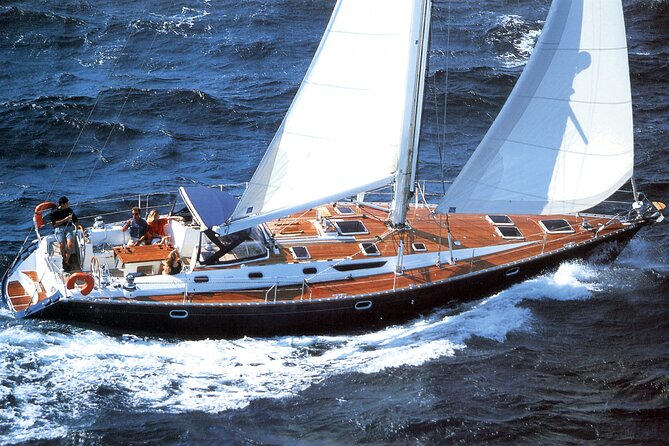 Santorini: Private Sailing Yacht Cruise with Meal and Drinks - Key points to know before you book