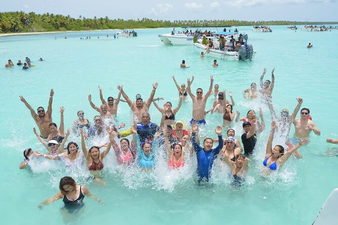Saona Catamaran Cruise with Lunch and Natural Swimming Pool - Guides can make or break the mood