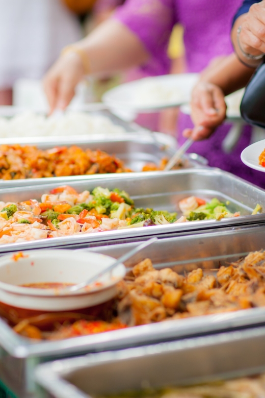 Savannah: Buffet Dinner Cruise with Live Entertainment - Sailing at 7 p.m.: Savannah from the river