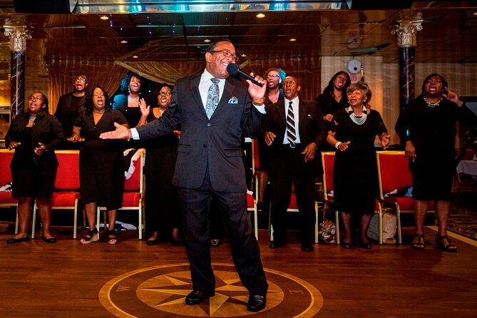 Savannah Riverboat Gospel Music Dinner Cruise - Getting aboard at 7:00 p.m.