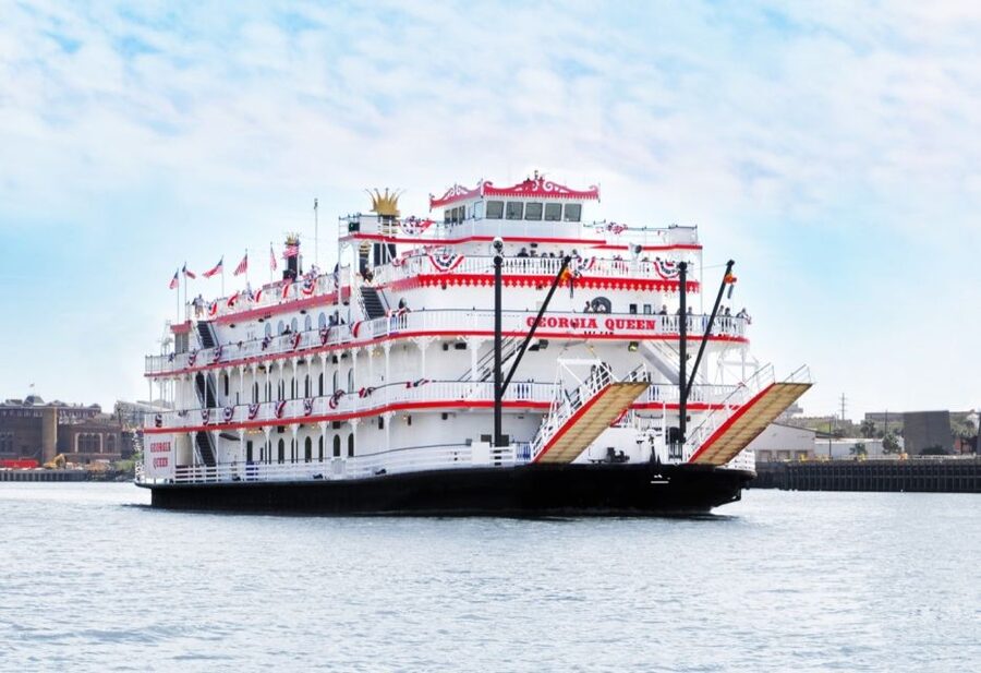 Savannah: Sightseeing Lunch Cruise - Old Fort Jackson and the cannon salute