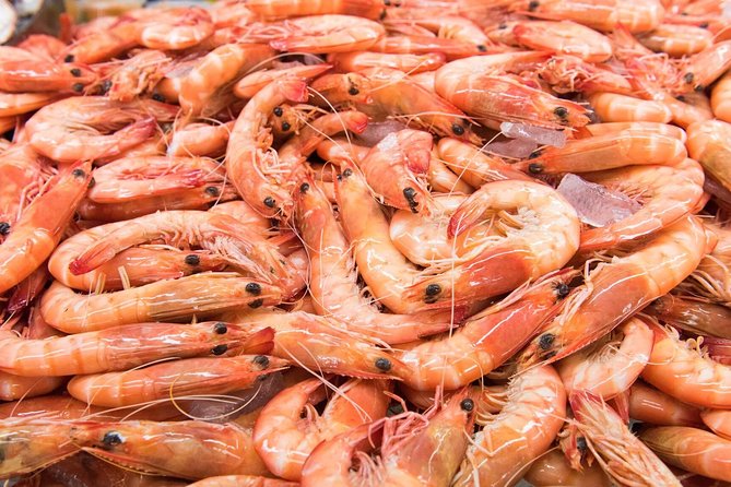 Seafood Lunch Cruise - Choosing between fish, calamari, prawns, and a burger