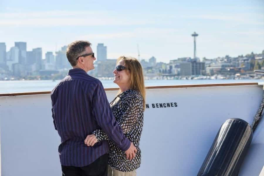 Seattle: Dinner Cruise Experience - A Two-Lake View of Seattle