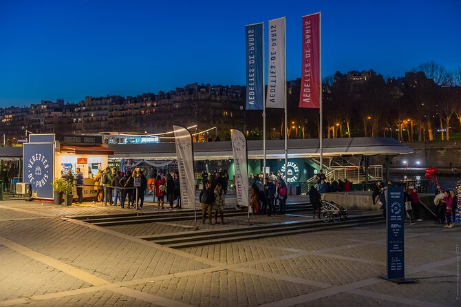Seine River Evening Cruise with Music (Drink Options) - From Invalides to Pont Alexandre III