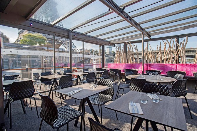 Seine River Sightseeing Cruise and Lunch at Le Bistro Parisien - Bridges, palaces, and old Paris from the water