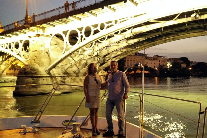 Seville: Guadalquivir River Cruise with Lunch or Dinner - Drinks are a serious part of the value