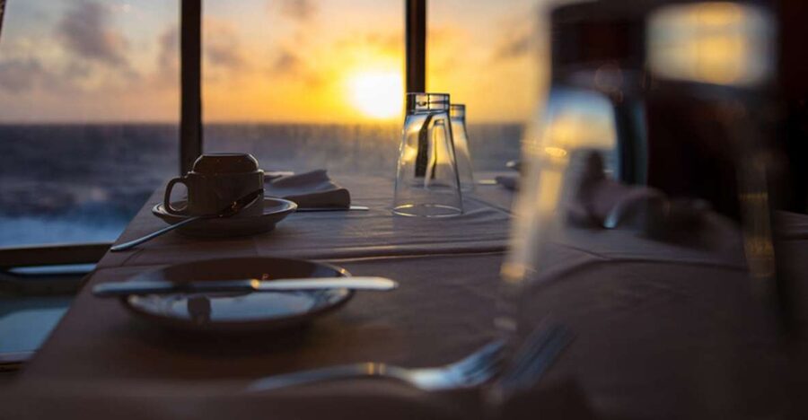 Sharm El Sheikh: Dinner Cruise W/ Optional Private Transfer - Sunset views and Sharm El Sheikh after dark