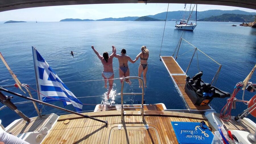 Skiathos: Full-Day Sailing Cruise with Lunch - Who should book this cruise?