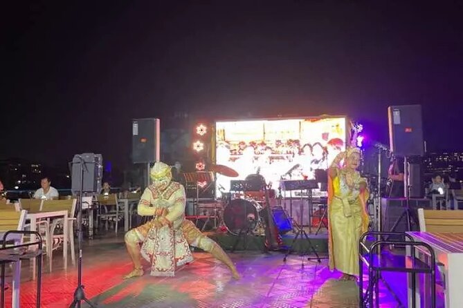 Smile Dinner Cruise Experience: Dining & Live Entertainment - Two hours on the Chao Phraya after dark
