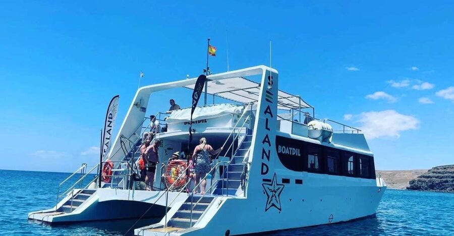 Southeast Fuerteventura: Boat Cruise with Lunch and Drinks - The southeast coast, from Las Playitas to Jacomar