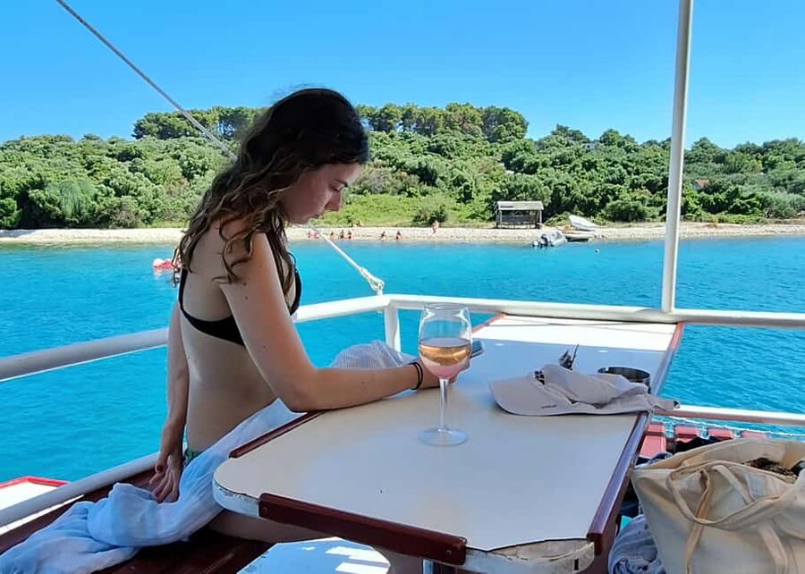 Split: 3 Island & Blue Lagoon Cruise with Lunch & Drinks - Should you book Junior’s three-island cruise?