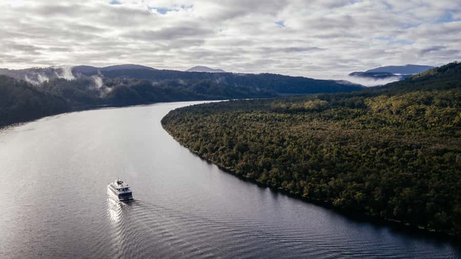 Strahan: Gordon River Cruise with Lunch & Sarah Island Walk - Choosing between Main Deck and Premier Upper Deck