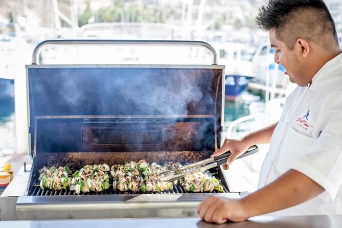 Sunset Dinner Cruise in Los Cabos - Pickup, meeting details, and timing