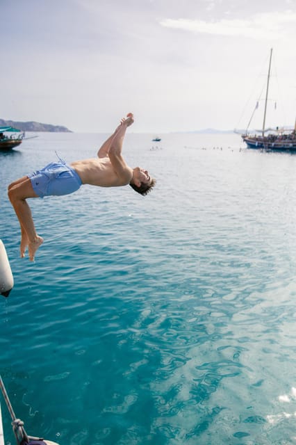 Sunset Dinner Cruise: Swim Stop, Drinks & Onboard Dining - Key details to know before you book
