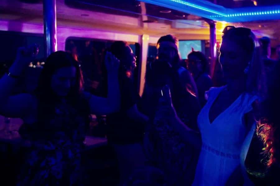 Sydney: 3 Hour Abba Tribute Show Harbour Cruise with Buffet - The Fabba Girls and the live show
