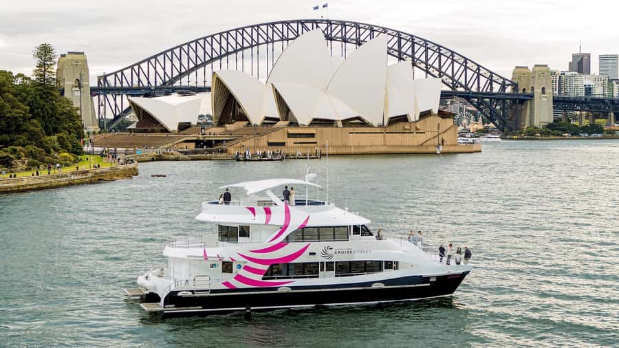 Sydney: Dinner Cruise with 3-Course Meal - Drinks, Dress, and What to Bring