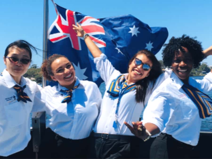Sydney Harbour: 3-Hour Lunch Cruise with Live Music - The 75-minute buffet lunch