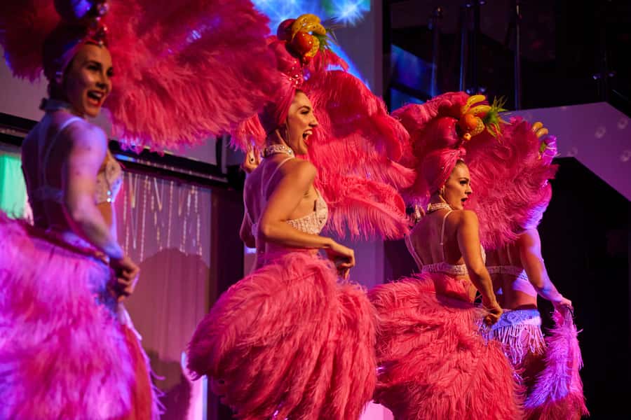 Sydney Harbour: Cabaret Cruise with 3-Course Dinner - Voyage of Love on the main stage