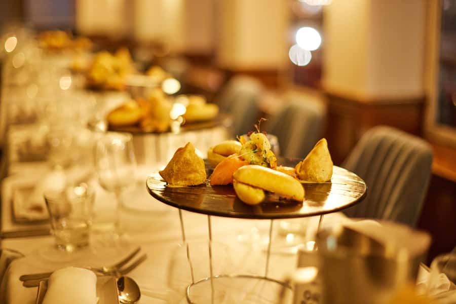 Sydney Harbour: Cabaret Cruise with 3-Course Dinner - FAQ
