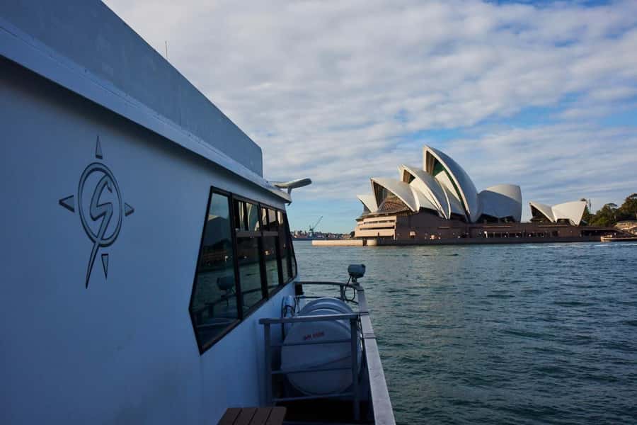 Sydney: Harbour Cruise with Buffet Lunch - Meeting the boat at Circular Quay