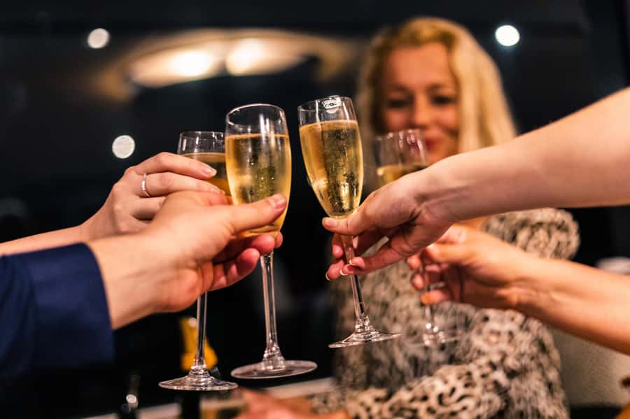 Sydney: Harbour Dinner Cruise with 3, 4 or 6-Course Menu - Who should book this cruise?