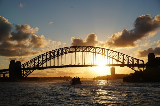 Sydney Harbour Discovery Dinner Cruise Scenic Sights and Buffet - Seeing the Opera House and Harbour Bridge from the water