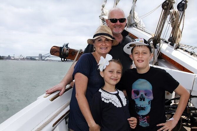 Sydney Harbour: Tall Ship Lunch Cruise - Meeting at Campbell’s Cove Jetty