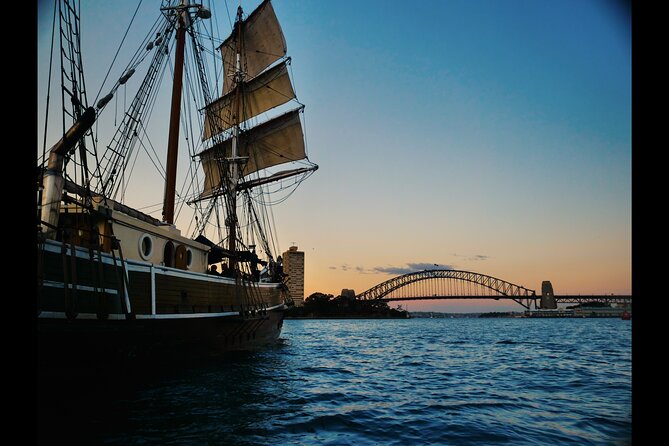 Sydney Harbour Tall Ship Twilight Dinner Cruise - Dinner with the harbour moving around you