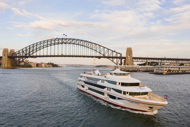 Sydney Harbour View Lunch Cruise from Circular Quay - Choosing between 90 minutes and three hours
