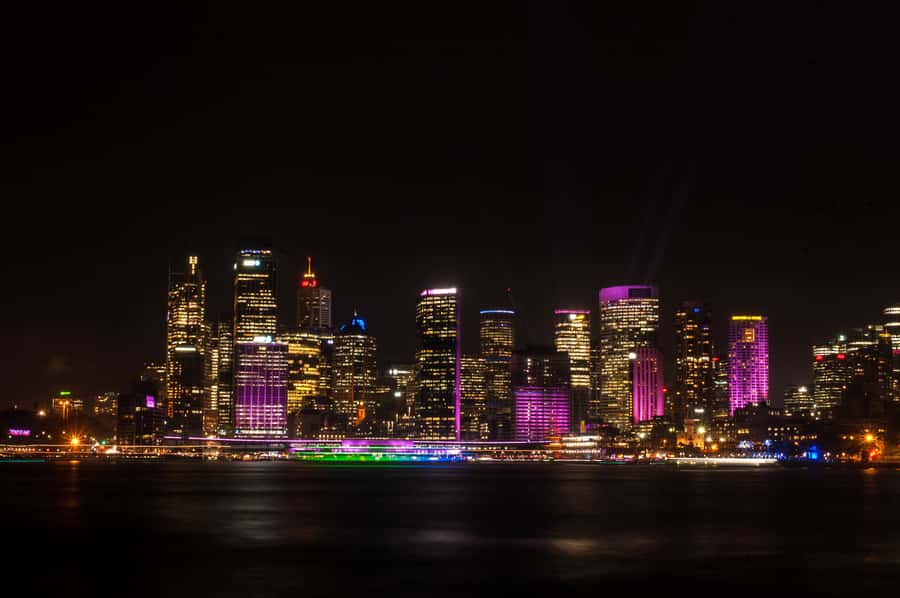 Sydney: Vivid Festival of Light Harbor Cruise with Dinner - From the Opera House to The Rocks