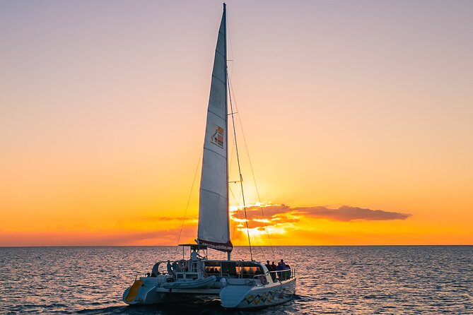 Tango Caribbean Dinner Cruise - Drinks and snacks while the sky changes