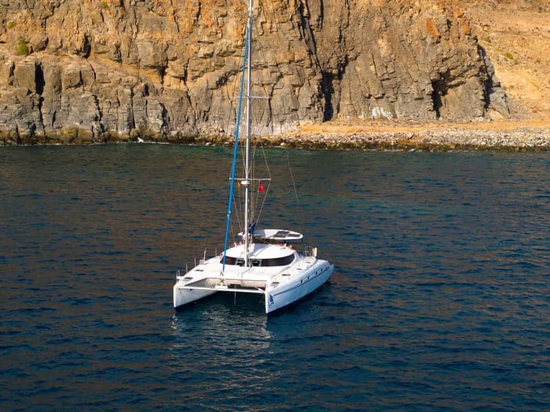 Tenerife: PRIVATE Catamaran cruise with Lunch and Drinks - What the private price means for your group