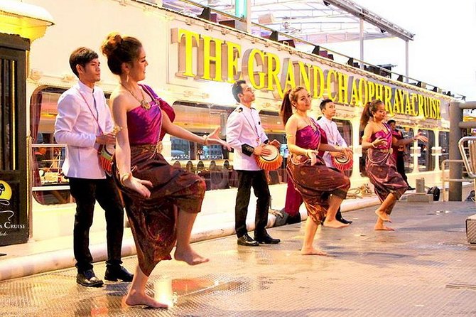 The Chaophraya Cruise : LUXURY 5 STAR Dinner Cruise Program - Getting to Asiatique and finding the boat