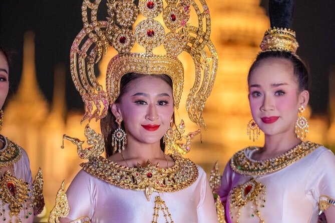 The Newest Luxury 5 Star Bangkok Chaophraya Dinner Cruise - What dinner is like on the international buffet