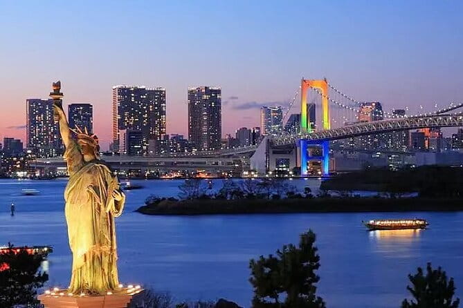Tokyo Limited-Date Cherry Blossom Route Cruise & Show & Meal - Boarding at Etchūjima