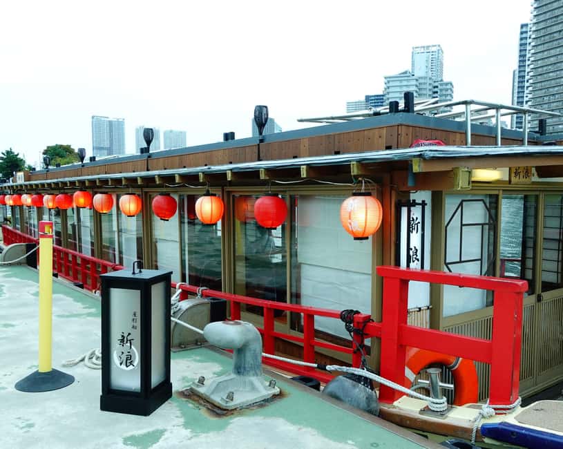Tokyo: Rainbow Bridge Day Cruise Show and Only Soft Drinks - My verdict: book it for culture, not a full harbor tour